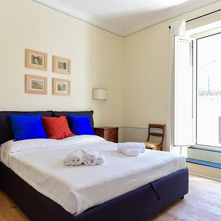 Bright And Comfy 3 Bedroom Apt In Monti 로마 외부 사진